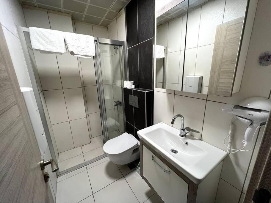Daire Basement Floor, Merkezi, Erasta Mall Karsisi '21' *